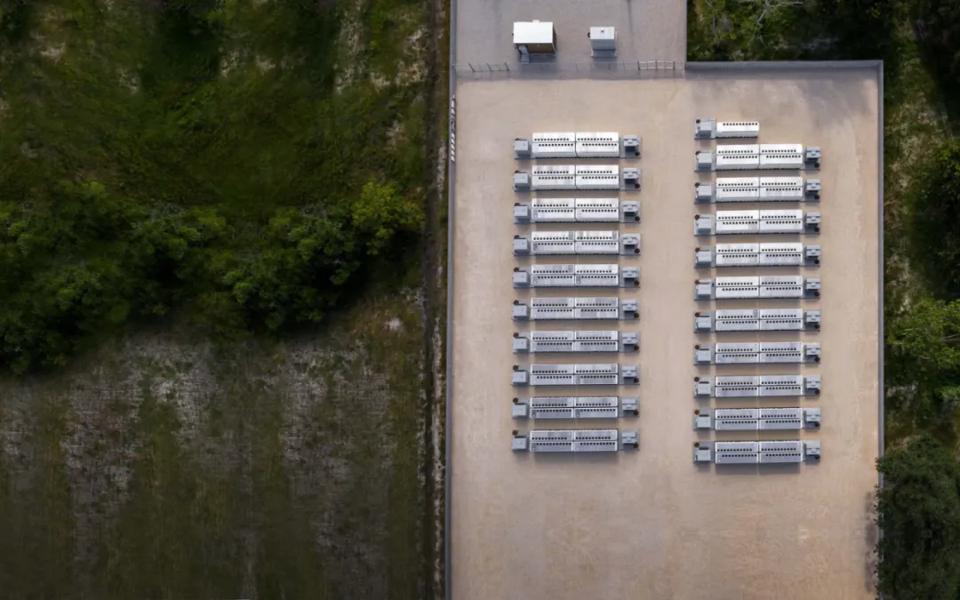 特斯拉十周年：上海储能超等工厂开工，规划年产1万台商用储能电池